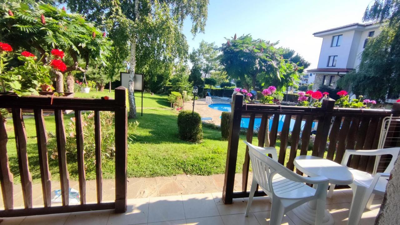 Marina Delfin Apartments - Top Location & Pet Friendly Свети-Влас Экстерьер фото