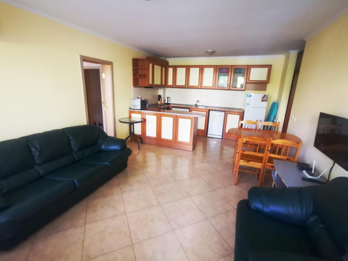 Marina Delfin Apartments - Top Location & Pet Friendly Свети-Влас Экстерьер фото