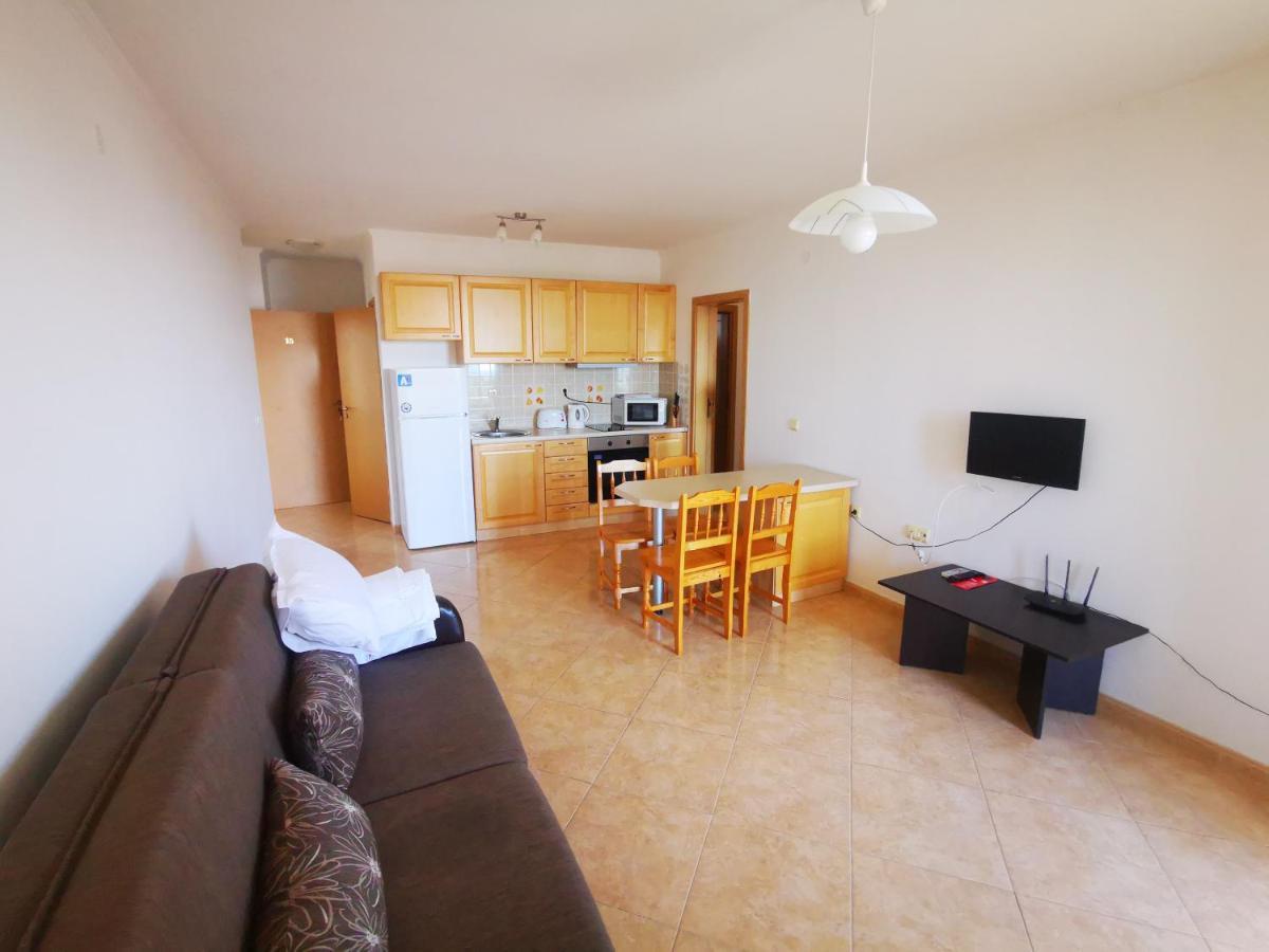 Marina Delfin Apartments - Top Location & Pet Friendly Свети-Влас Экстерьер фото