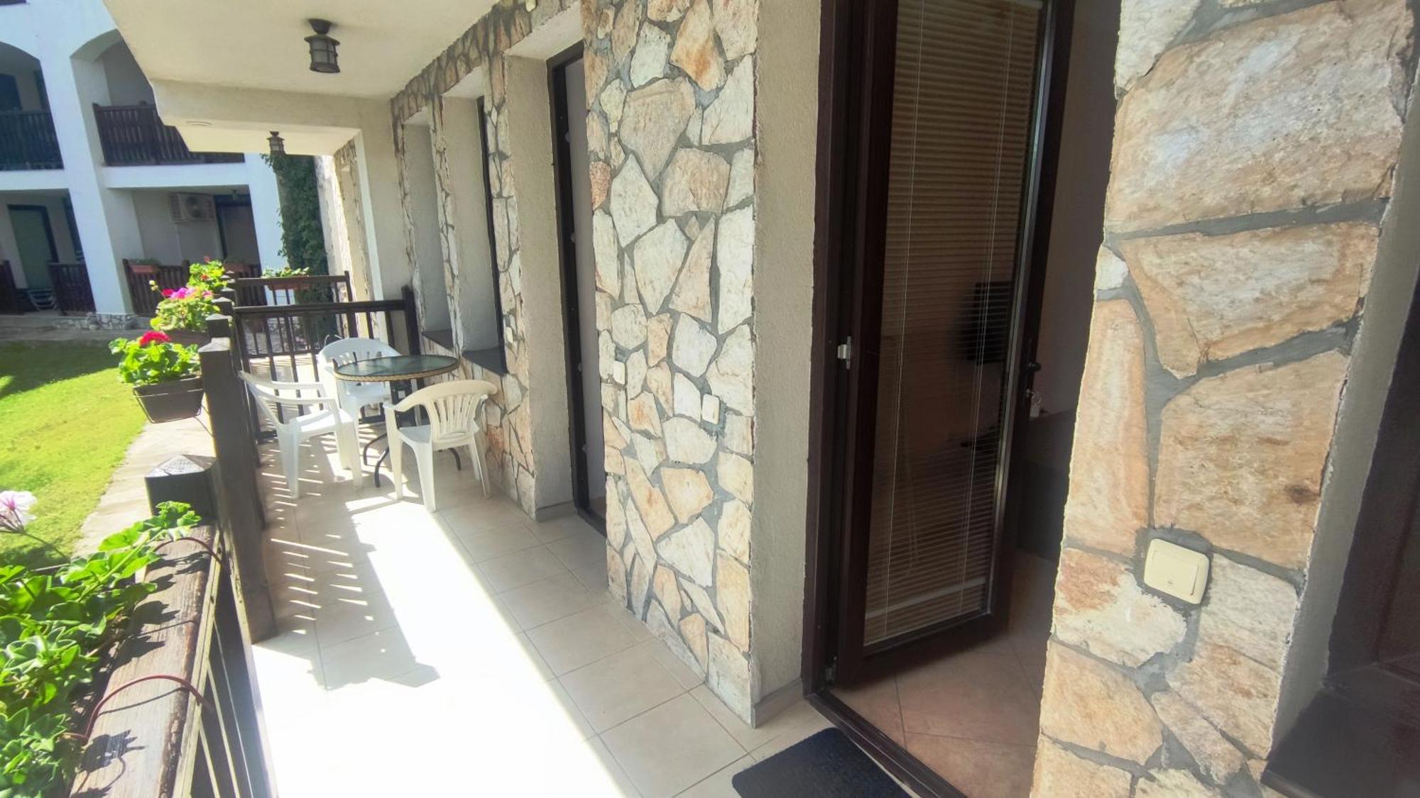 Marina Delfin Apartments - Top Location & Pet Friendly Свети-Влас Экстерьер фото