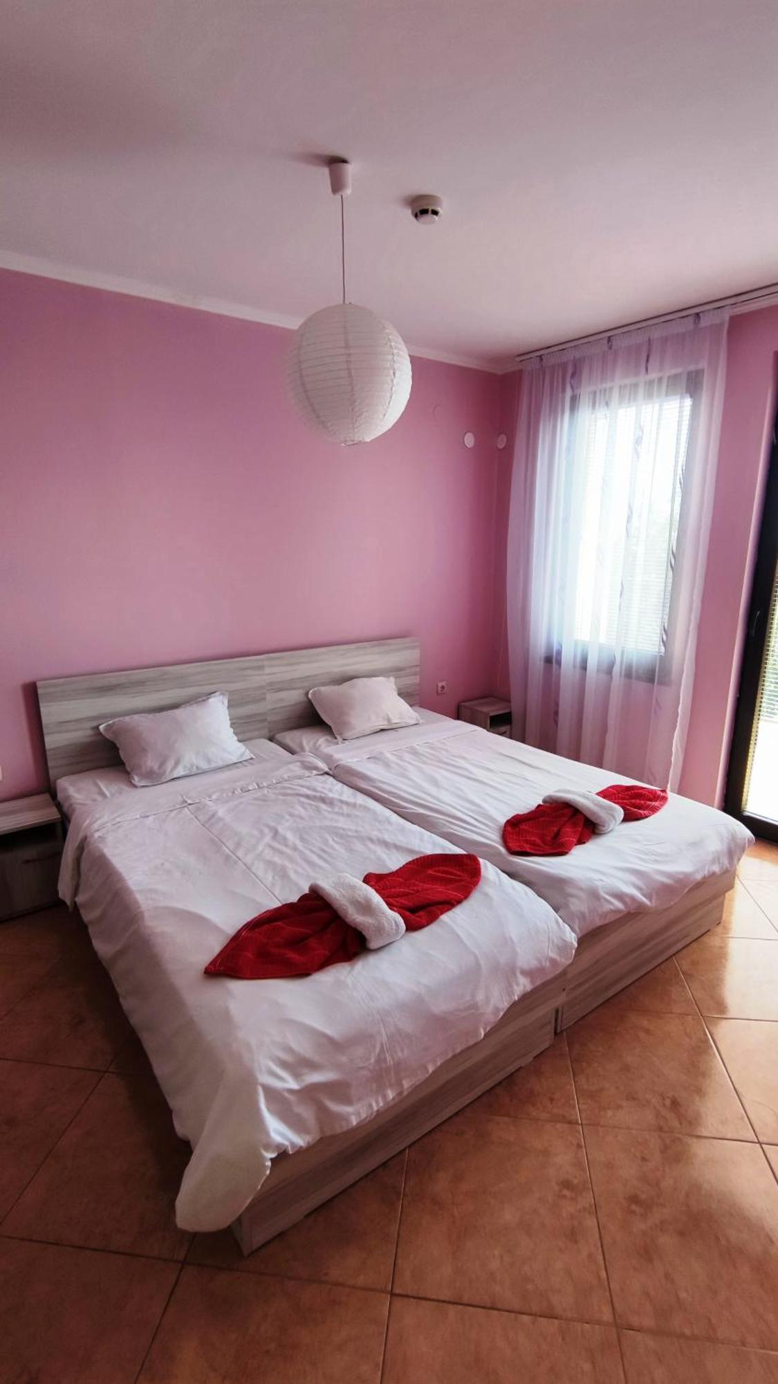 Marina Delfin Apartments - Top Location & Pet Friendly Свети-Влас Экстерьер фото