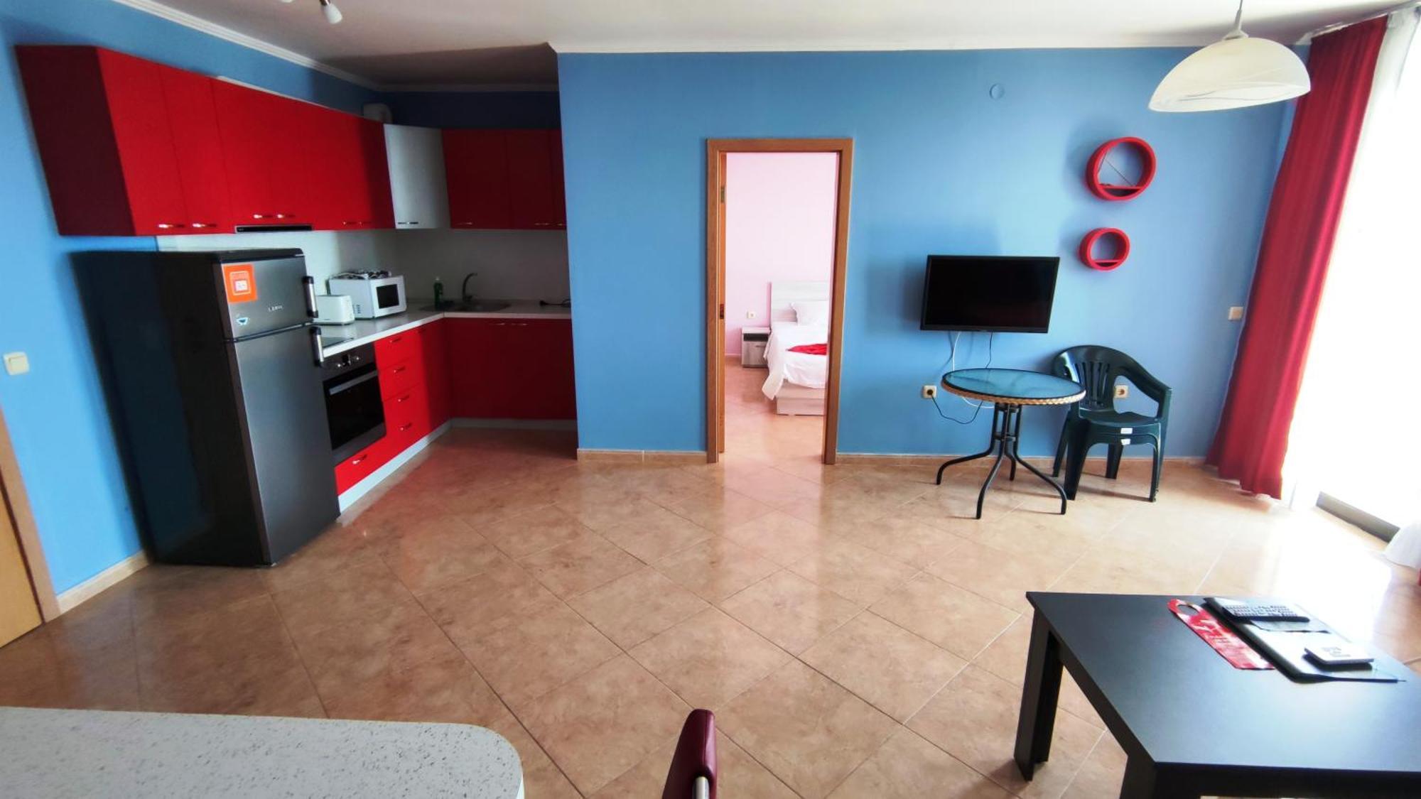 Marina Delfin Apartments - Top Location & Pet Friendly Свети-Влас Экстерьер фото