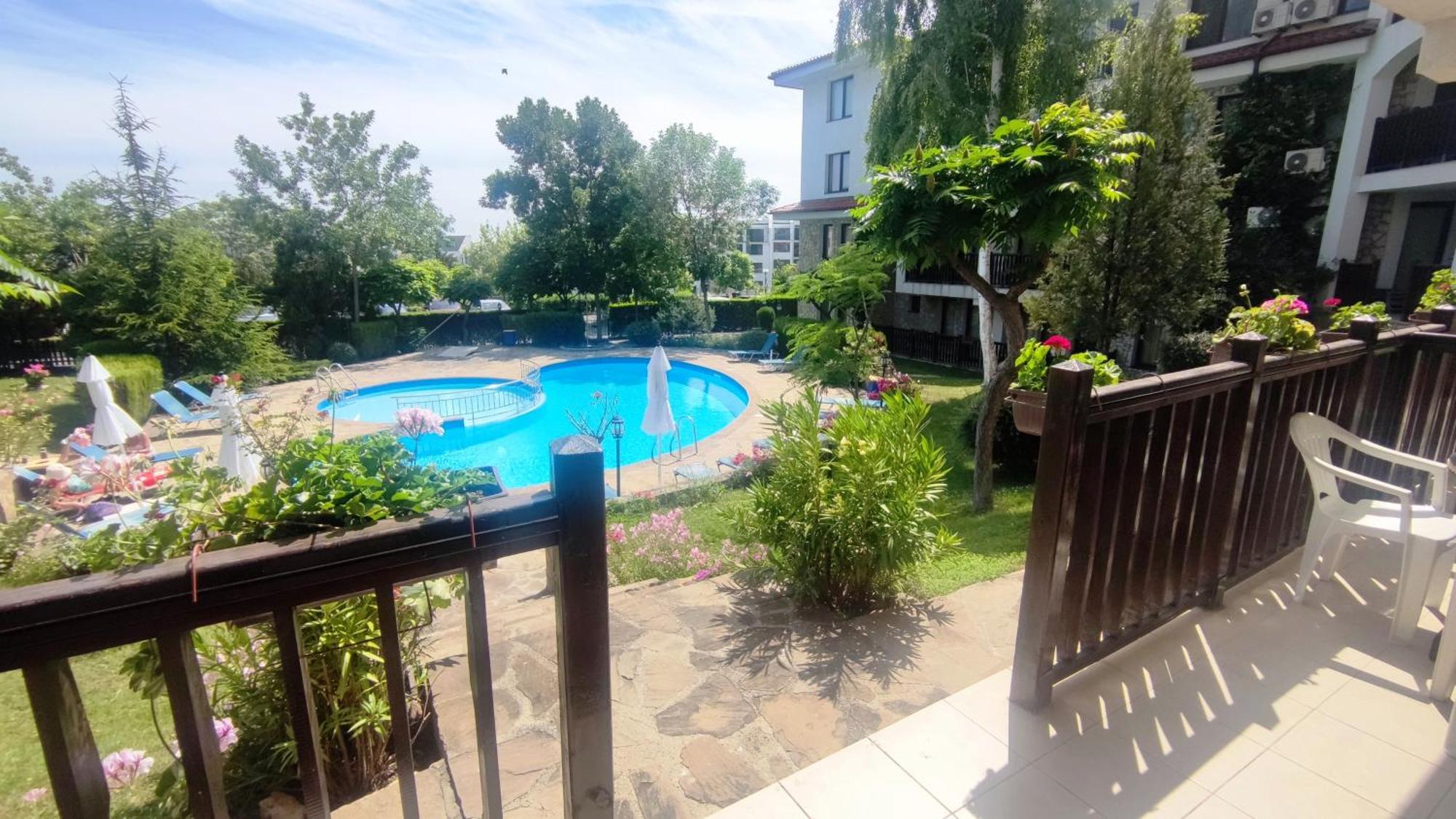Marina Delfin Apartments - Top Location & Pet Friendly Свети-Влас Экстерьер фото