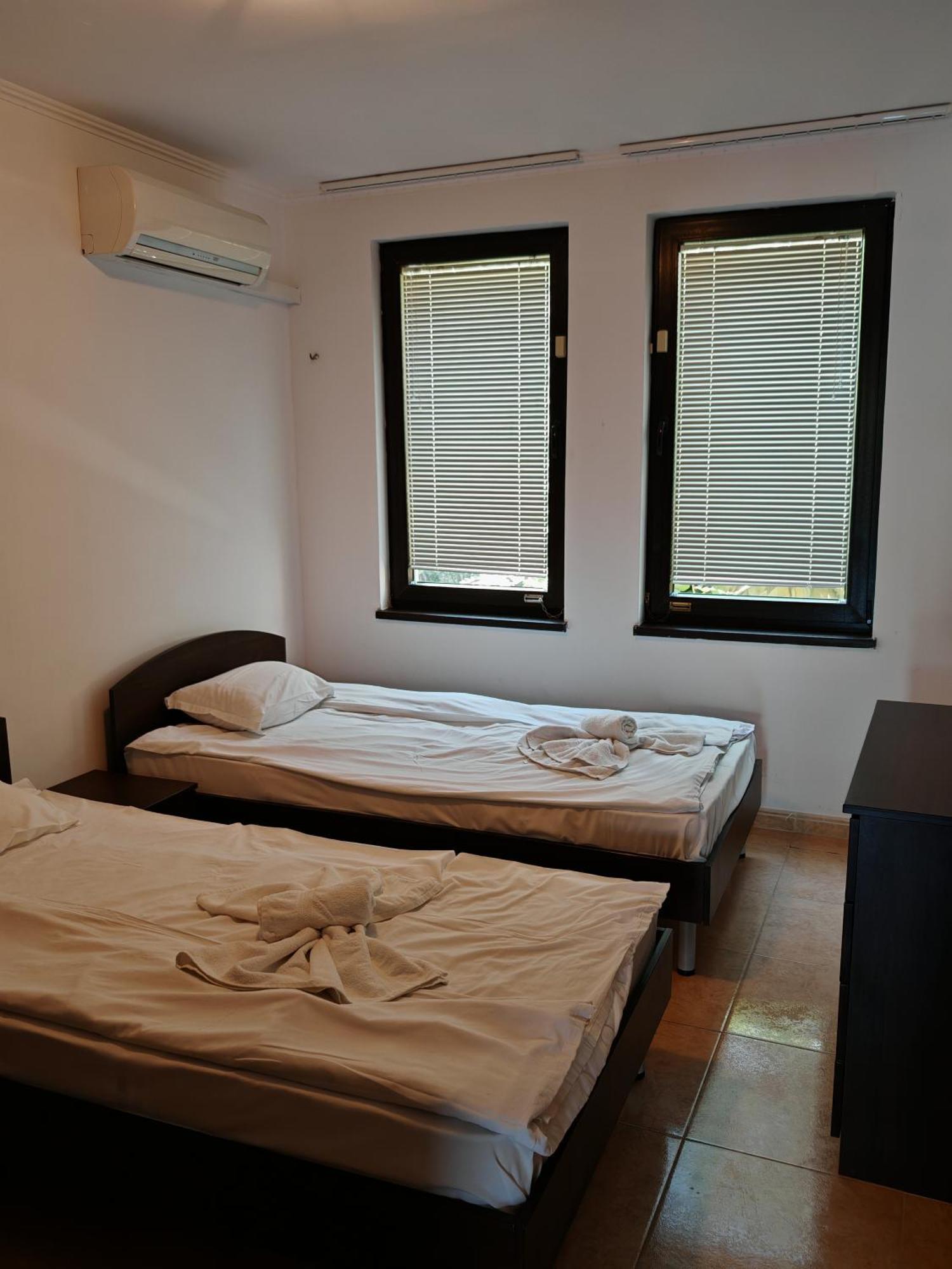 Marina Delfin Apartments - Top Location & Pet Friendly Свети-Влас Экстерьер фото