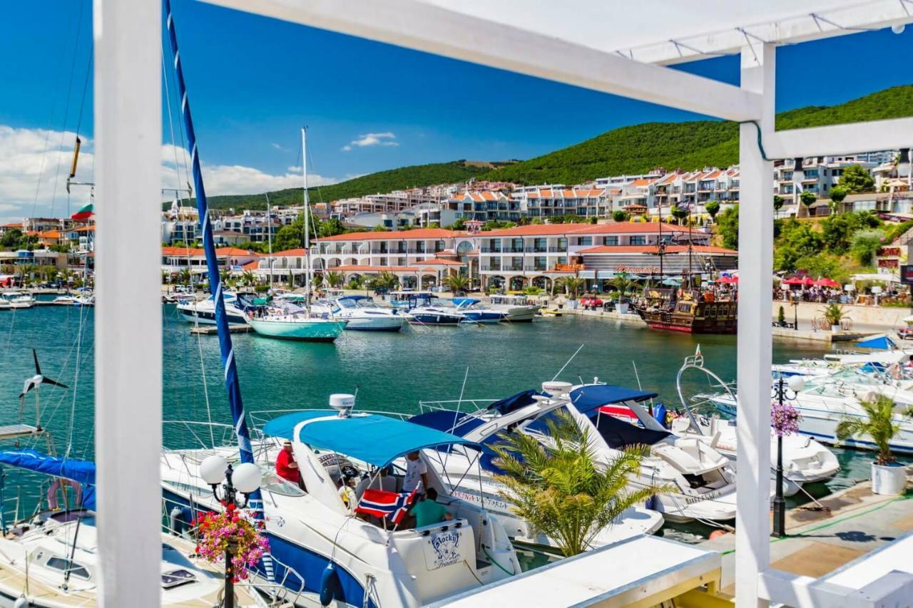 Marina Delfin Apartments - Top Location & Pet Friendly Свети-Влас Экстерьер фото